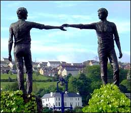 'Reconciliation - Hands Across the Divide' (1992), Carlisle Square, Derry, Londonderry, UK. Maurice Harron (sculptor), bronze.