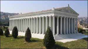 Model of Temple of Artemis at Ephesus in Miniatürk Park, Istanbul, Turkey. Considered one of the 7 wonders of the ancient world.